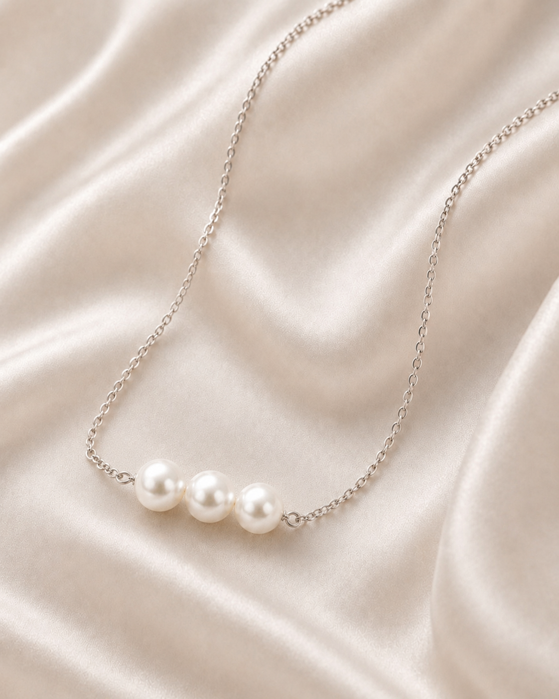 White Pearl Necklace